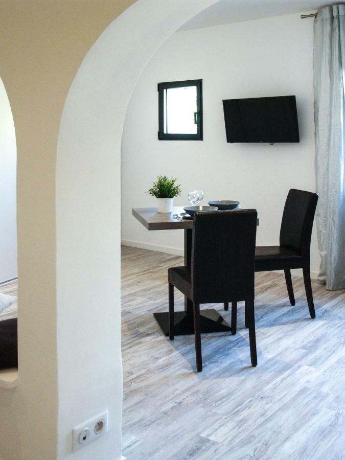 Villa St Ange Жеменос Екстер'єр фото
